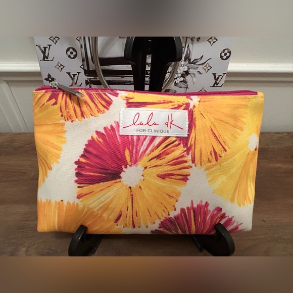 Clinique Floral Cosmetic Bag - Yellow and Pink - Picture 6 of 6